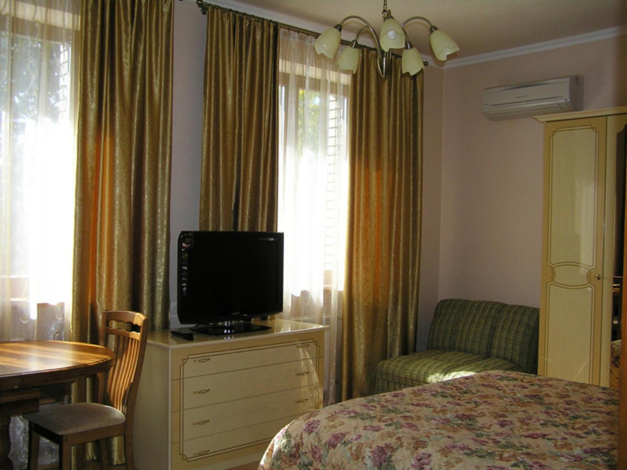 Comfortel Aparthotel Odessa Exterior foto